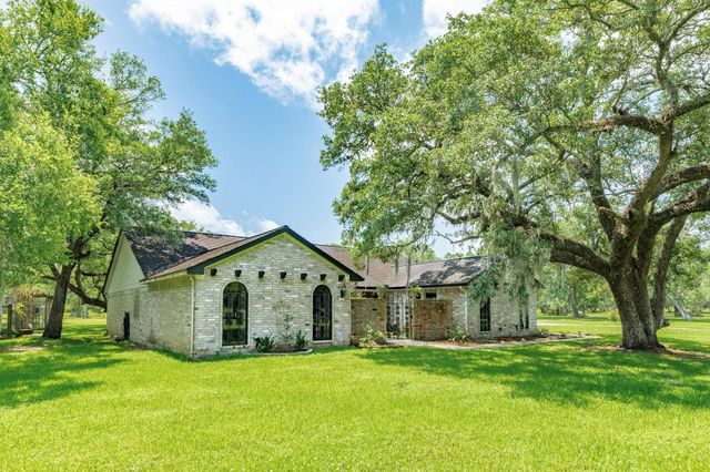 5599 County Road 362, Sweeny, TX 77480