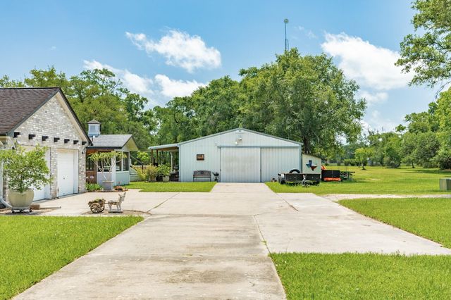 5599 County Road 362, Sweeny, TX 77480