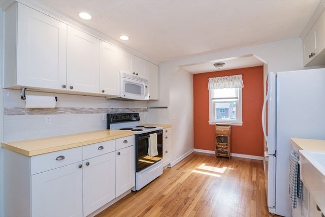 202 Jackson St, Northampton, MA 01060