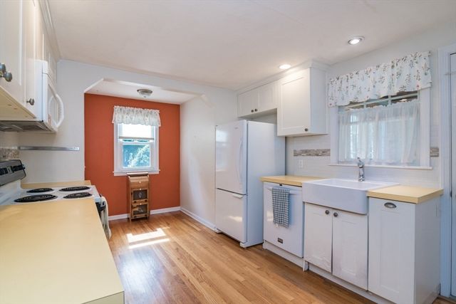 202 Jackson St, Northampton, MA 01060