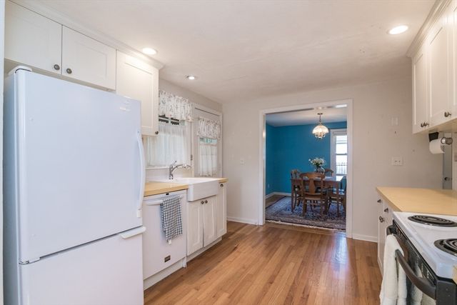 202 Jackson St, Northampton, MA 01060