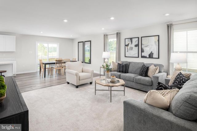 1952H MUTUAL DR, Inwood, WV 25428