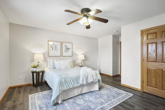 1032 VISTA RIDGE Drive, Mount Horeb, WI 53572