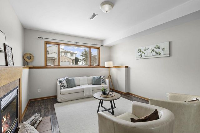 1032 VISTA RIDGE Drive, Mount Horeb, WI 53572