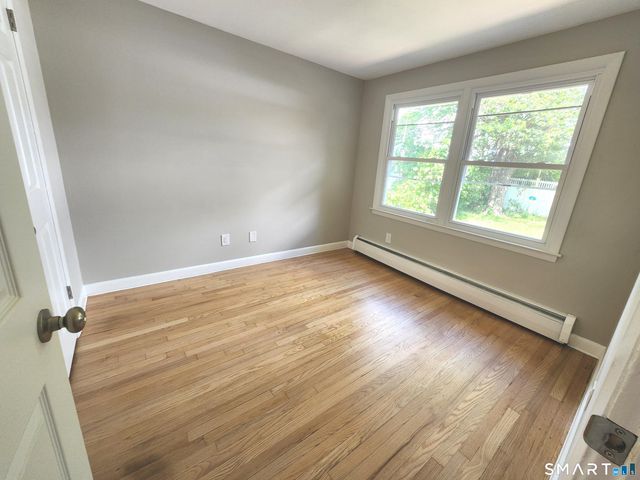 29 Palm Street, Manchester, CT 06040