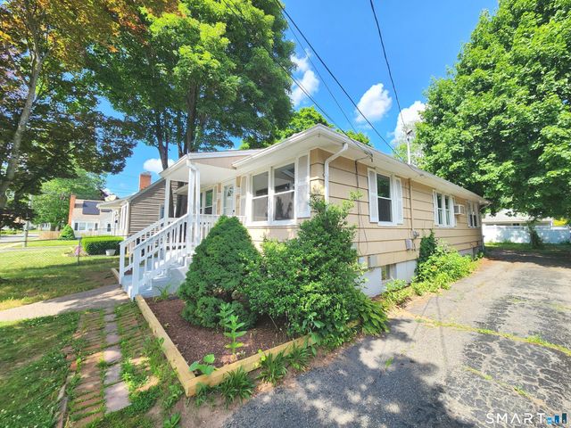 29 Palm Street, Manchester, CT 06040