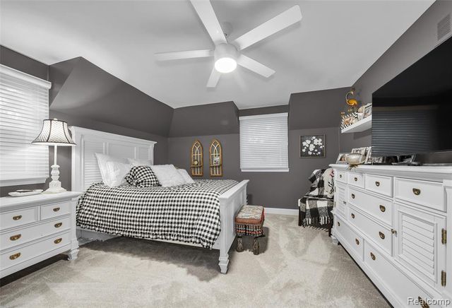 3985 S Ellamae Road, Oakland, MI 48363