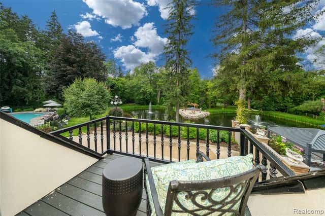 3985 S Ellamae Road, Oakland, MI 48363