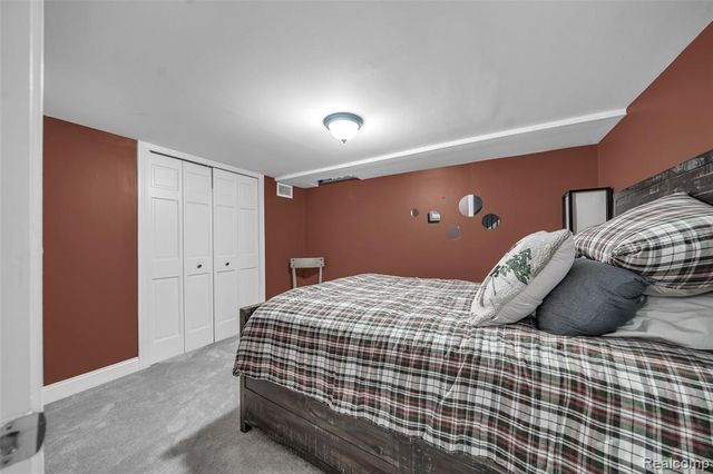 3985 S Ellamae Road, Oakland, MI 48363