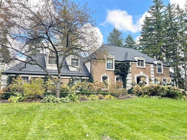 3985 S Ellamae Road, Oakland, MI 48363