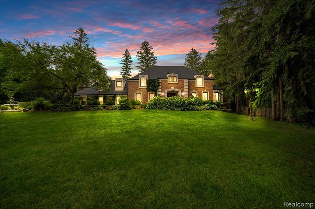 3985 S Ellamae Road, Oakland, MI 48363