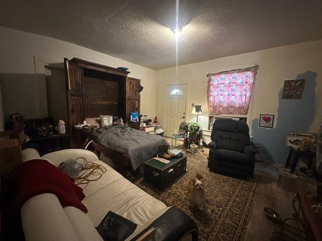 828 E Price Street, Paris, TX 75460