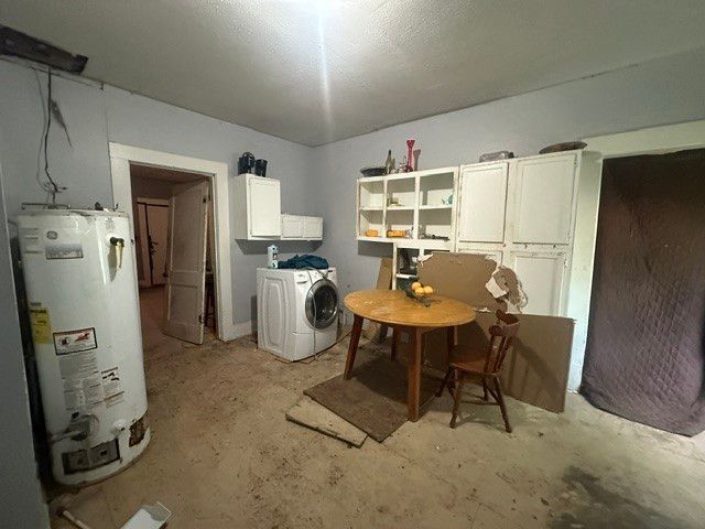 828 E Price Street, Paris, TX 75460