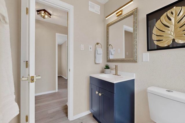 2805 CHRISTINE Street NE, Albuquerque, NM 87112