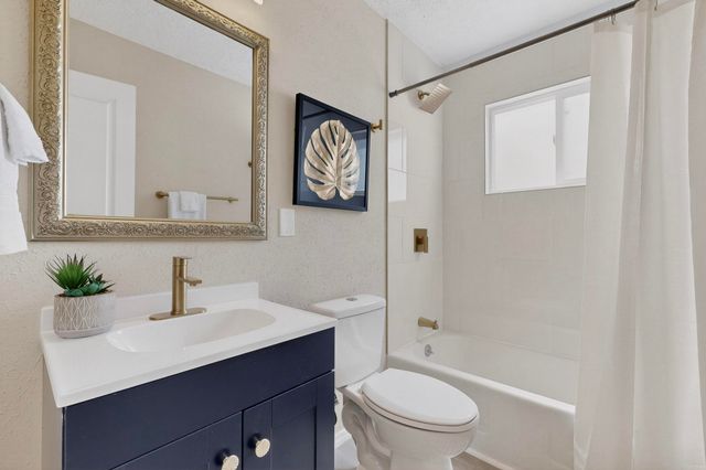 2805 CHRISTINE Street NE, Albuquerque, NM 87112