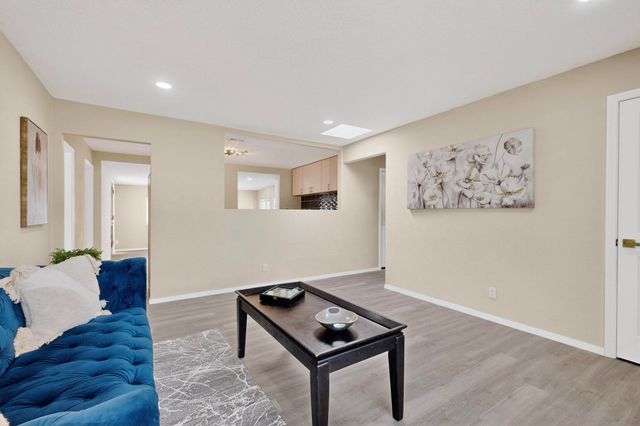 2805 CHRISTINE Street NE, Albuquerque, NM 87112