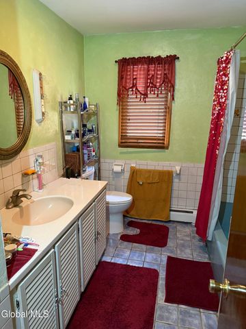 47 Pinewood Road, Queensbury, NY 12804