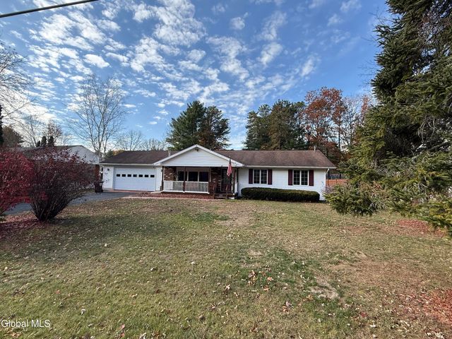 47 Pinewood Road, Queensbury, NY 12804