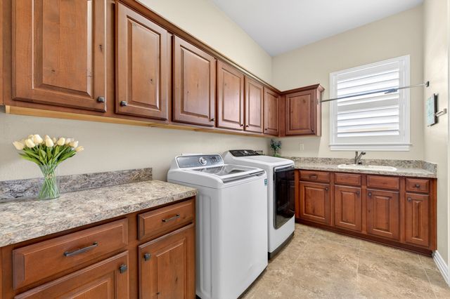 12105 Glenbrook Street, Denton, TX 76207