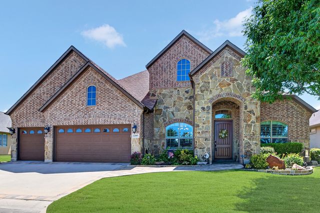 12105 Glenbrook Street, Denton, TX 76207