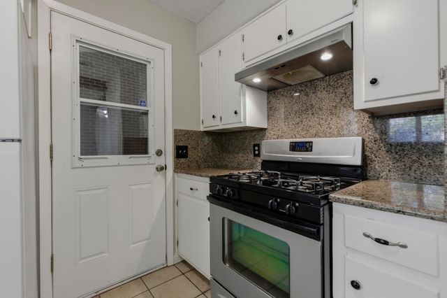 5704 Cedardale DR, Austin, TX 78745