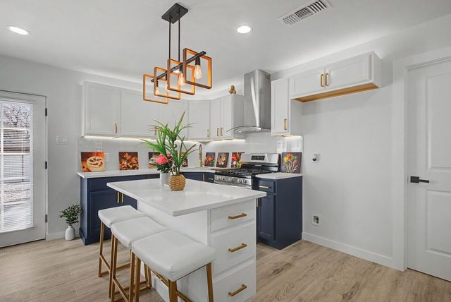 506 Laguna Drive, Richardson, TX 75080