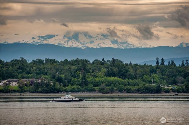 2351 N Nugent Road, Lummi Island, WA 98262