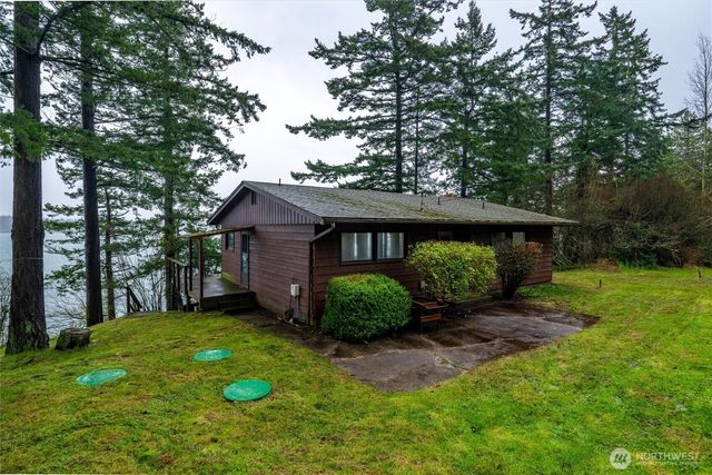 2351 N Nugent Road, Lummi Island, WA 98262