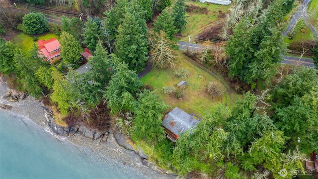2351 N Nugent Road, Lummi Island, WA 98262