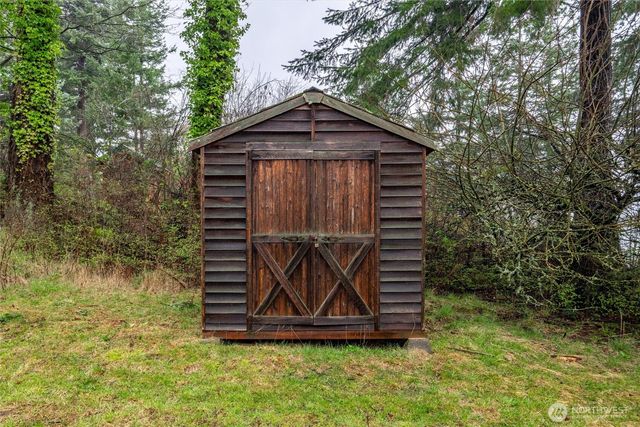 2351 N Nugent Road, Lummi Island, WA 98262