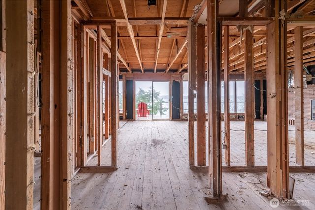 2351 N Nugent Road, Lummi Island, WA 98262