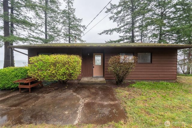 2351 N Nugent Road, Lummi Island, WA 98262