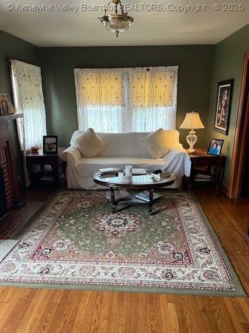 300 67th Street Se, Charleston, WV 25304