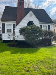 300 67th Street Se, Charleston, WV 25304