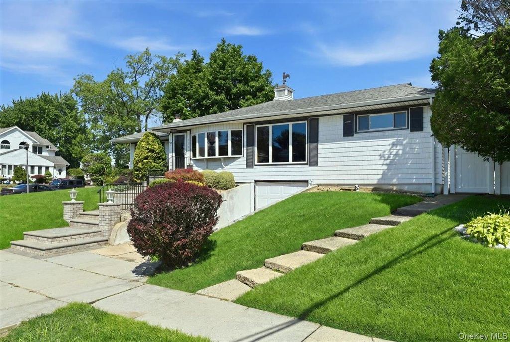 3695 Waverly Avenue, Seaford, NY 11783 — photo 3