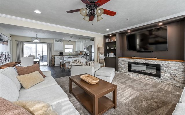 140 Rylie Dr, Jackson Twp, PA 16037