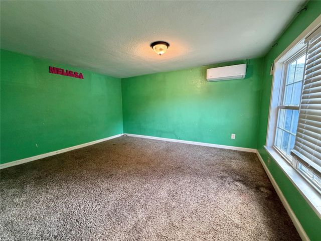 322 Hays Road, Oyster Creek, TX 77541