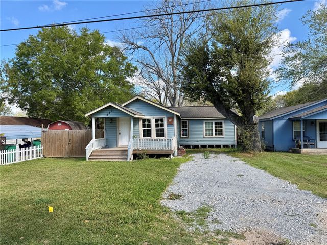 322 Hays Road, Oyster Creek, TX 77541