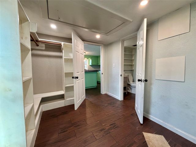 322 Hays Road, Oyster Creek, TX 77541