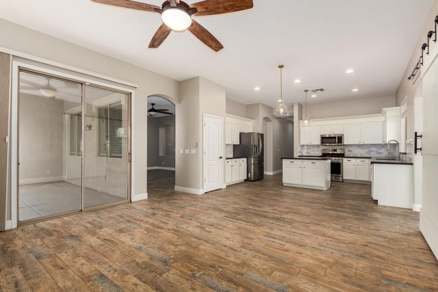 4326 E Cloudburst Court, Gilbert, AZ 85297