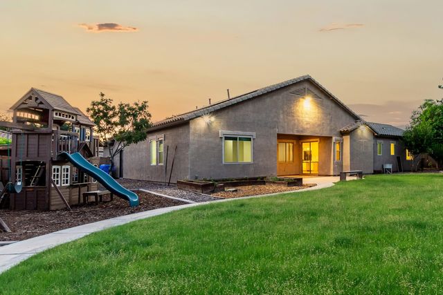 4326 E Cloudburst Court, Gilbert, AZ 85297