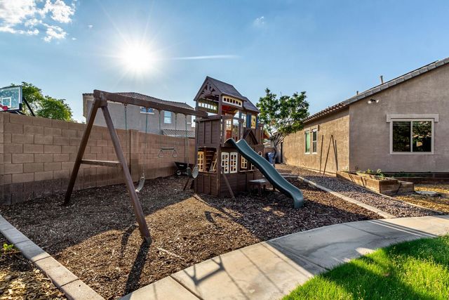 4326 E Cloudburst Court, Gilbert, AZ 85297