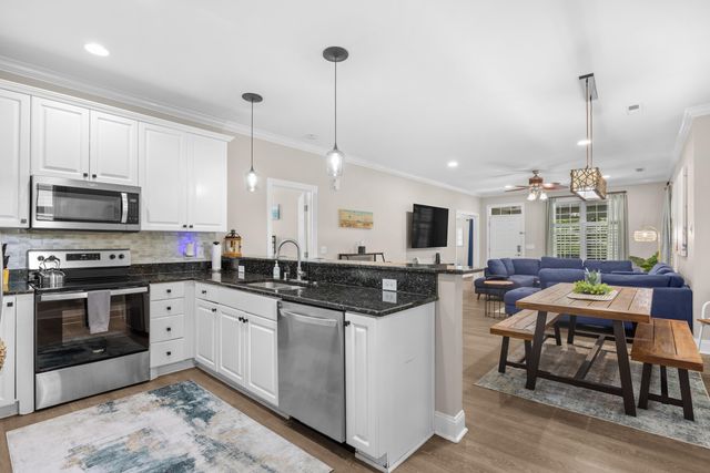 554 Hammock Ave., Murrells Inlet, SC 29576