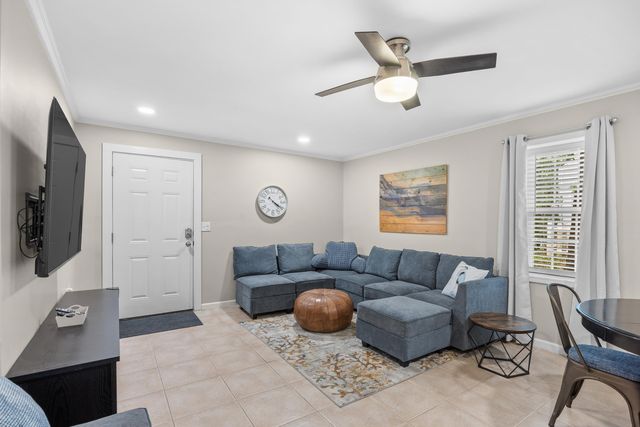 554 Hammock Ave., Murrells Inlet, SC 29576