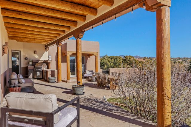 8 S Arroyo Ridge Road, Santa Fe, NM 87508