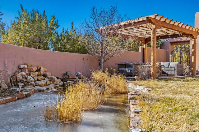 8 S Arroyo Ridge Road, Santa Fe, NM 87508