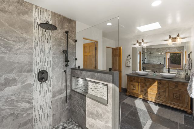 8 S Arroyo Ridge Road, Santa Fe, NM 87508