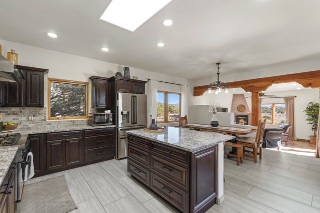 8 S Arroyo Ridge Road, Santa Fe, NM 87508