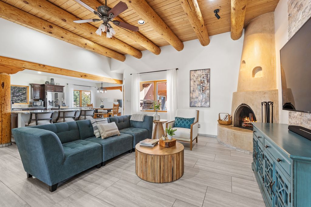 8 S Arroyo Ridge Road, Santa Fe, NM 87508