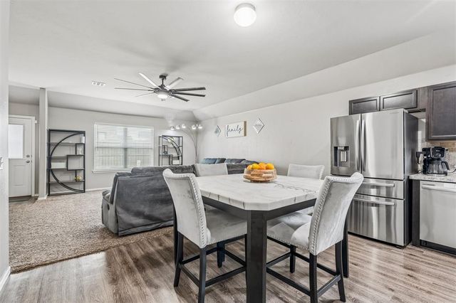 9209 NW 71st Street, Yukon, OK 73099